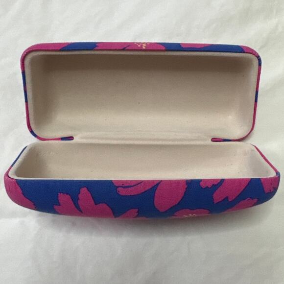 Vera Bradley Clam Eyeglass Case 6" x 2 3/4" x 2 1/2" Blue & Pink Floral - Picture 6 of 6